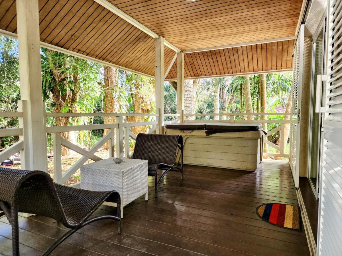 Evasion Bungalow D'Antan Spa Sarraméa Екстериор снимка