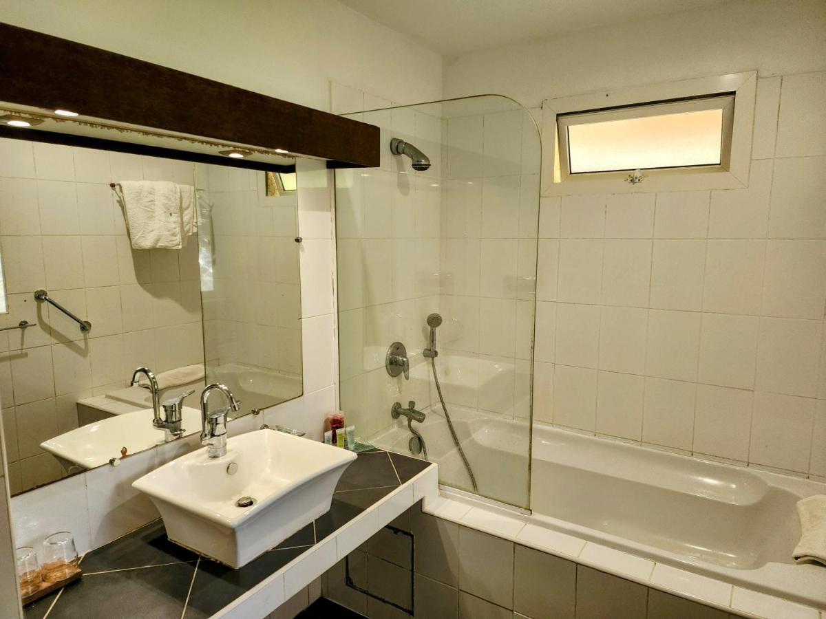 Evasion Bungalow D'Antan Spa Sarraméa Екстериор снимка